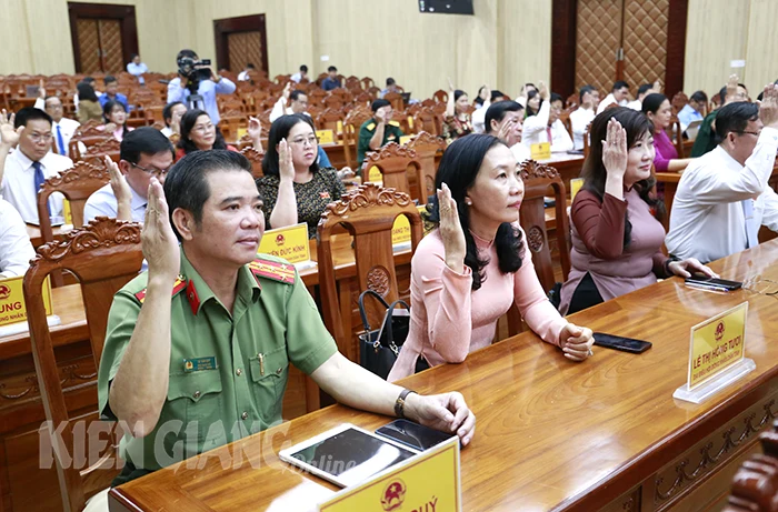 HĐND tỉnh Kiên Giang thông qua 19 nghị quyết